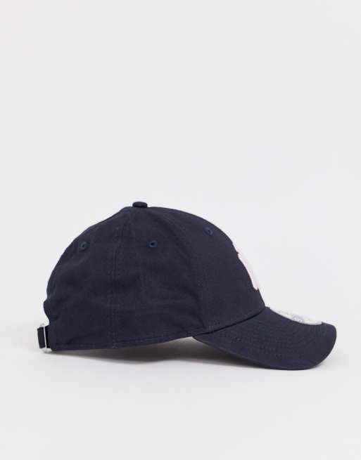 New Era MLB 9Forty NY adjustable cap in navy, 4 of 4