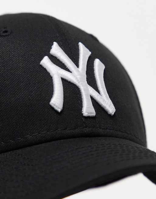 New Era MLB 9forty NY Yankees adjustable unisex cap in black, 2 of 4