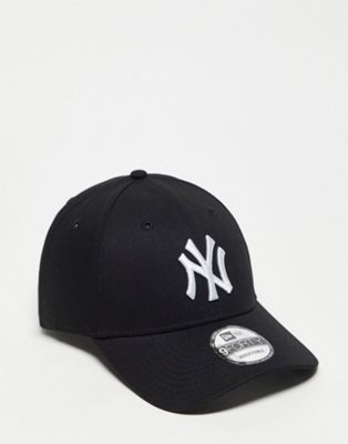 New Era MLB 9forty NY Yankees adjustable unisex cap in black | ASOS