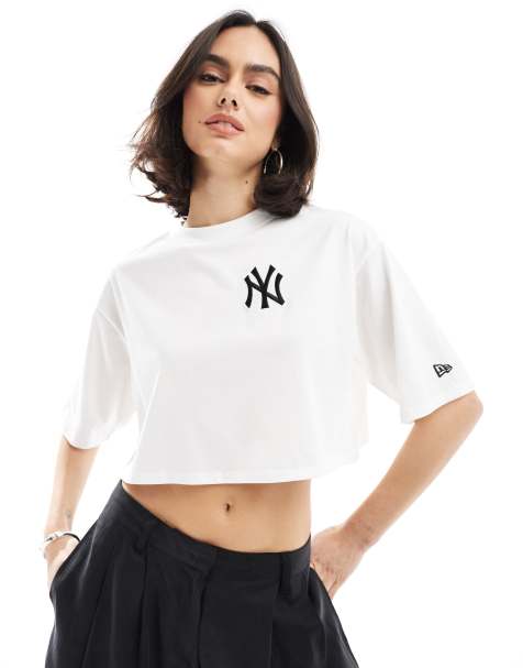 New Era MLB motif crop t-shirt in white - view 1