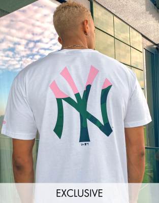 New Era MLB New York Yankees camo infill t-shirt in black exclusive as ASOS