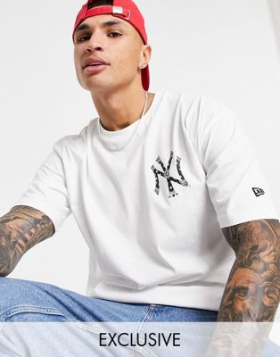 New Era New York Yankees two tone oversized t-shirt in off white exclusive  to ASOS
