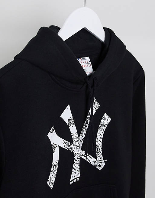 New Era MLB New York Yankees paisley print hoodie in black