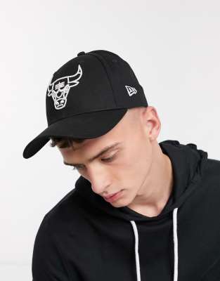 New Era NBA 9forty Chicago Bulls adjustable cap in black