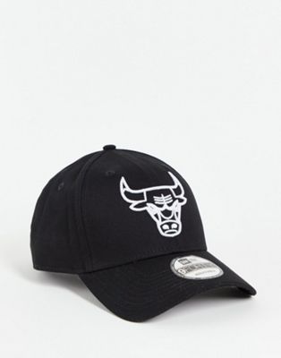 New Era NBA 9Forty Chicago Bulls adjustable cap in black