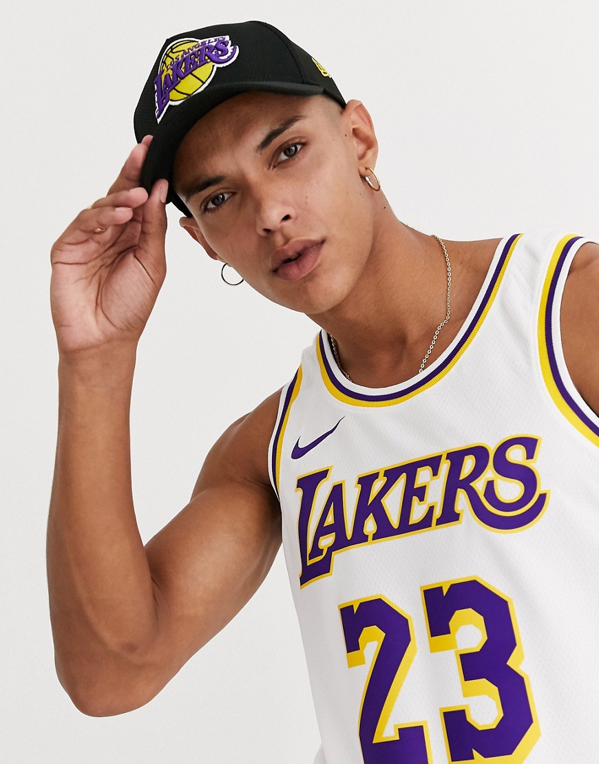 New Era - NBA 9forty NBA - Cappello regolabile nero dei Lakers con visiera