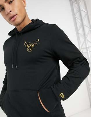 Black bulls outlet hoodie