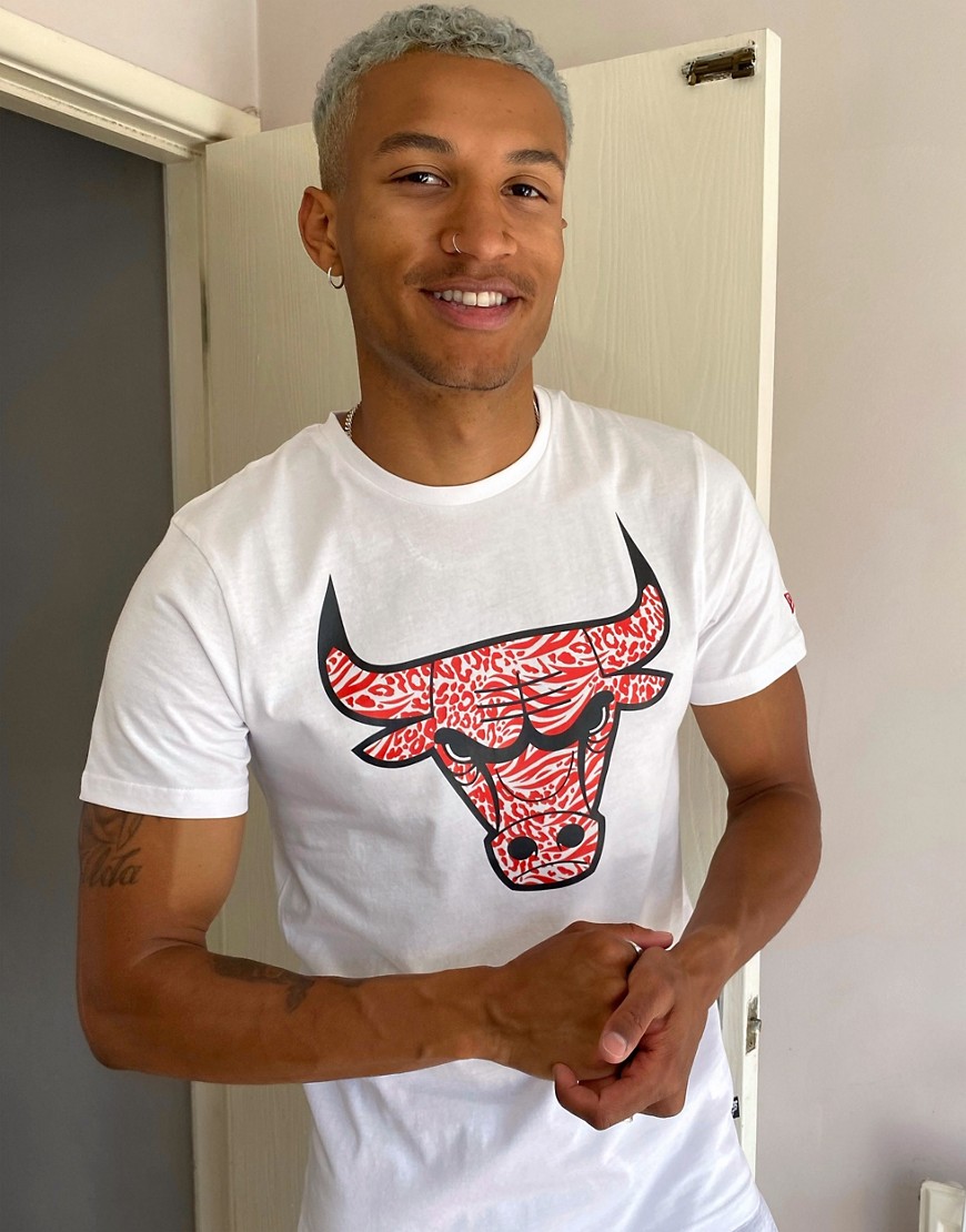 New Era – NBA Chicago Bulls – Vit t-shirt med logga på bröstet