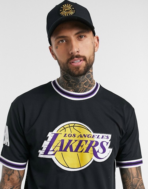 New Era NBA LA Lakers oversized applique t-shirt in black