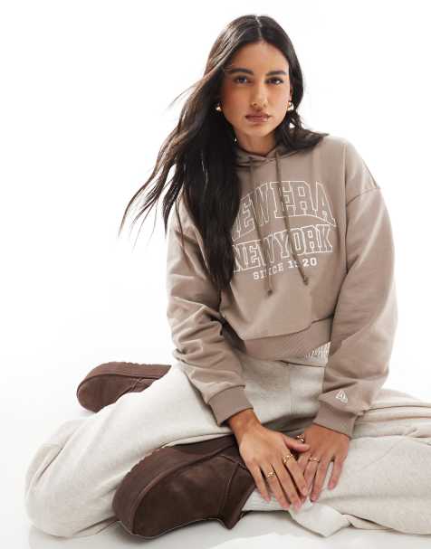 New Era New York embroidered logo cropped hoodie in taupe - view 1
