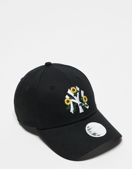 New Era – New York Yankees 9forty – Czarna czapka z daszkiem i haftowanym kwiatowym wzorem