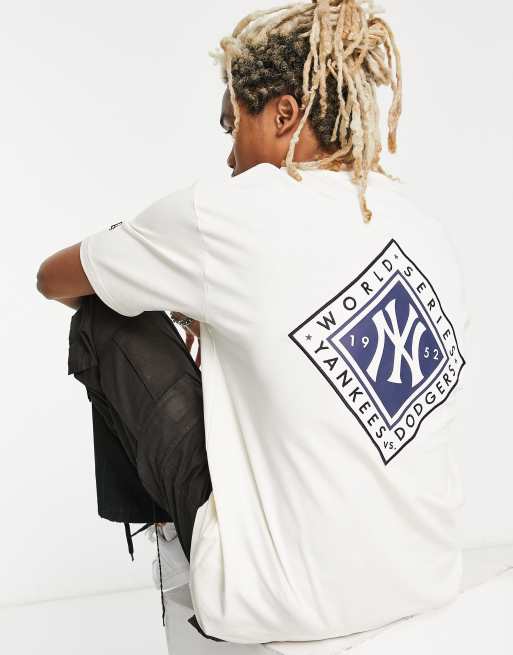 New Era New York Yankees oversized t-shirt in black, ASOS