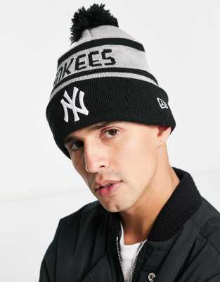 New Era New York Yankees bobble beanie in navy