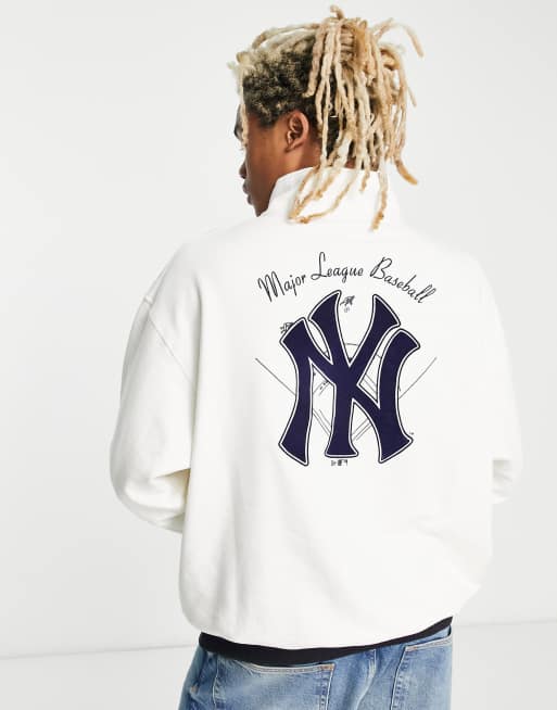 New Era – New York Yankees – Naturvit sweatshirt med flockat tryck och halv dragkedja – Endast hos ASOS