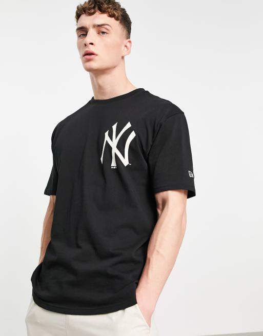 New Era New York Yankees oversized t-shirt in black