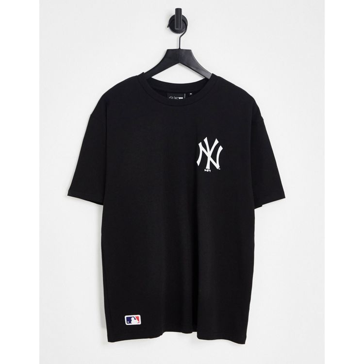New Era NY Yankees Oversized Big Logo T-Shirt FBLK - Black