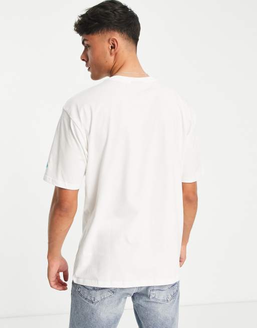 New Era New York Yankees oversized t-shirt in black, ASOS