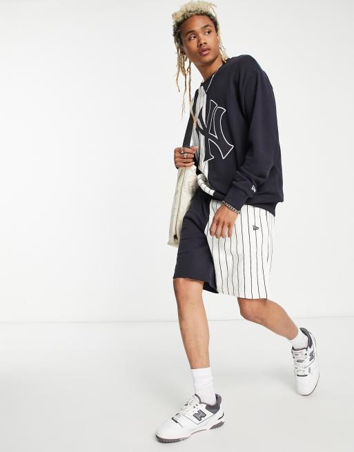 New Era - New York Yankees - Sammensatte nålestribede shorts i marineblå - Kun hos ASOS