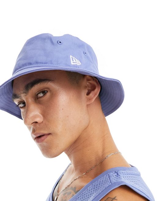 New Era – Niebieski kapelusz typu bucket z logo