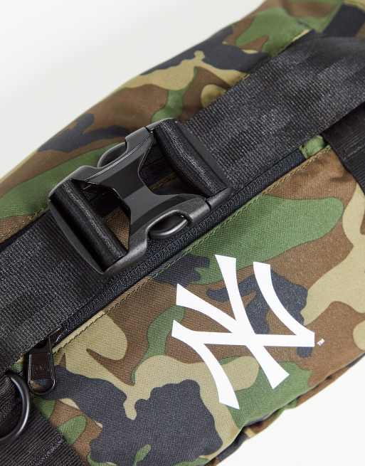 New York Yankees Camo Cross Body Bag