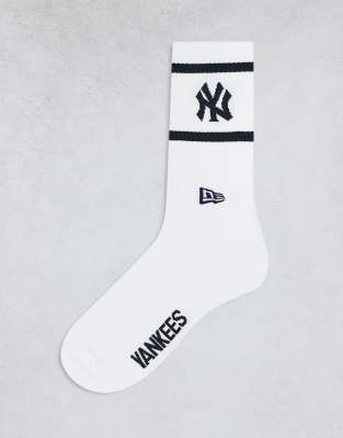 New Era New Era NY logo socks in white