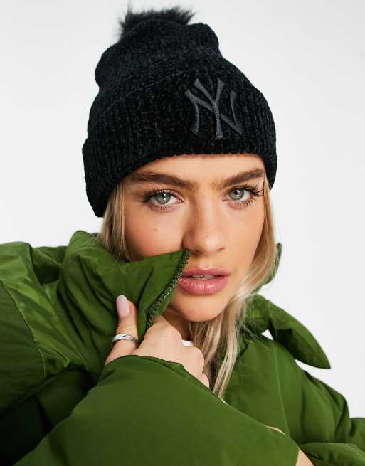new era double pom beanie