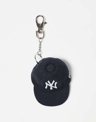 New Era New Era NY Yankee mini cap keyring chain in navy-Black