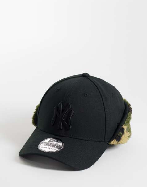 New Era NY Yankees 39thirty downflap cap with camo print fleece in black - view 1