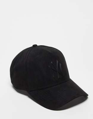 New Era New Era NY Yankees 9forty A Frame suede cap in black