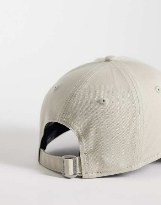 New Era – NY Yankees – 9forty – Beige keps med vinröd logga, 2 av 3