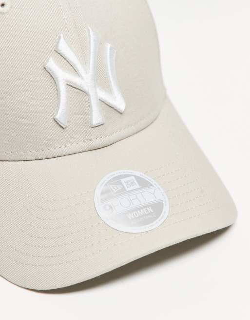 New Era NY Yankees 9forty cap in beige