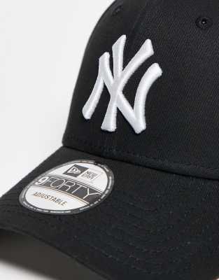 New Era NY Yankees 9forty cap in black ASOS
