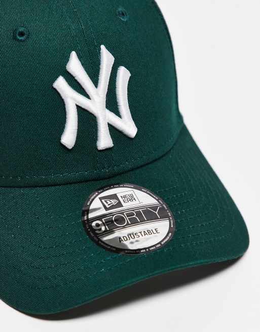 New Era NY Yankees 9forty cap in forest green