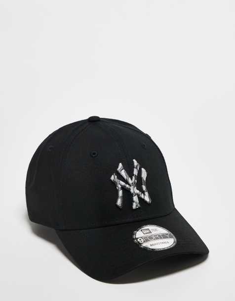 New Era NY Yankees 9forty cap with camo logo in black - view 1