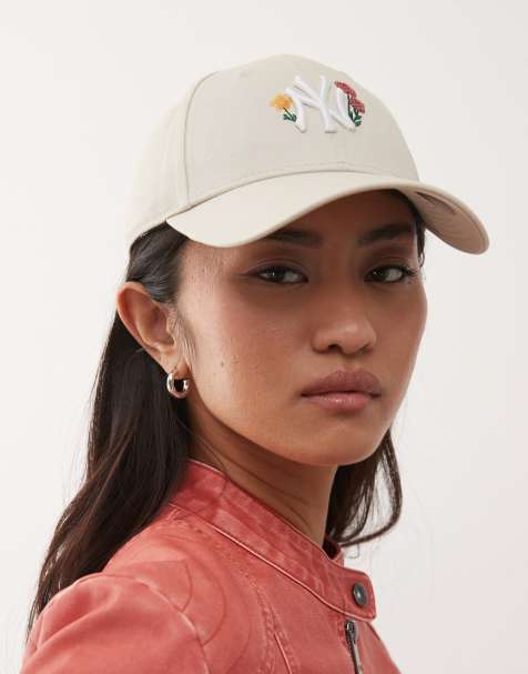 New Era NY Yankees 9forty floral sequin icon cap in beige - view 1