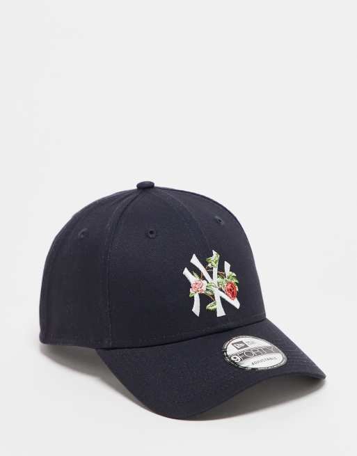 New Era – NY Yankees 9forty – Granatowa czapka z daszkiem i haftowanym kwiatowym wzorem 