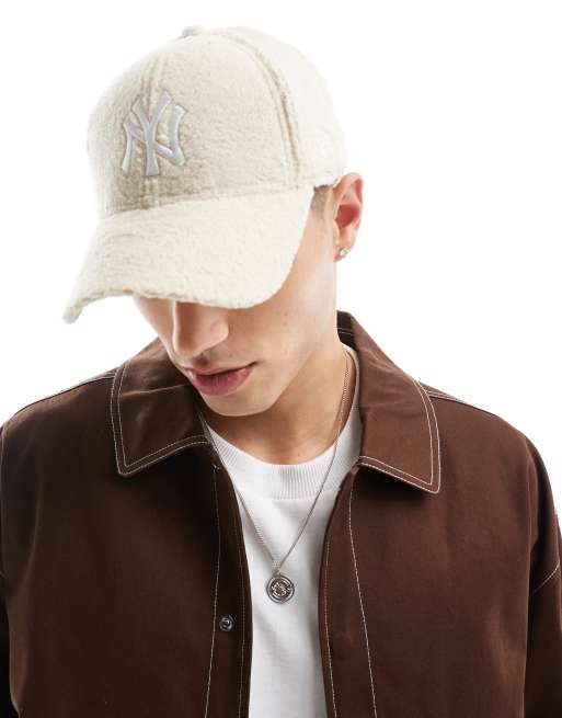 New Era – NY Yankees 9forty – Kappe aus Teddyfell in Cremeweiß , 3 von 4