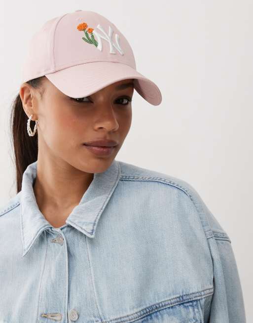 New Era – NY Yankees 9Forty – Kappe in Rosa mit perlenbesetzter Blumenstickerei