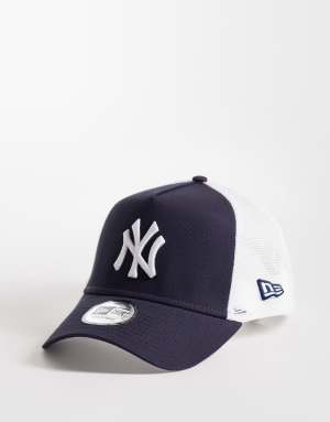 New Era NY Yankees 9forty league essential trucker cap in navy/white