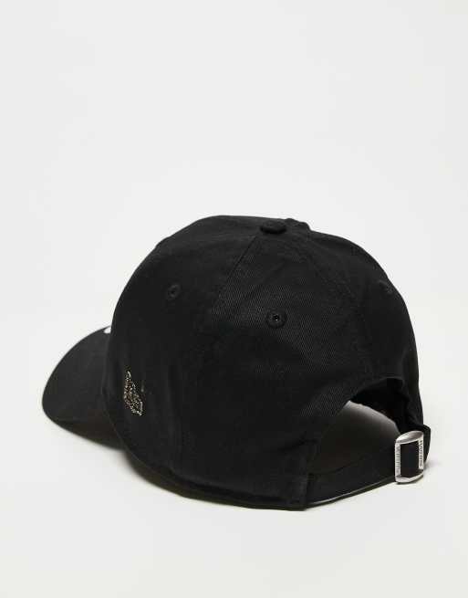 New Era NY Yankees 9forty metallic logo cap in black | ASOS