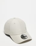 [New Era] New Era NY Yankees 9Forty mini logo detail cap in beige-Neutral One Size BEIGE