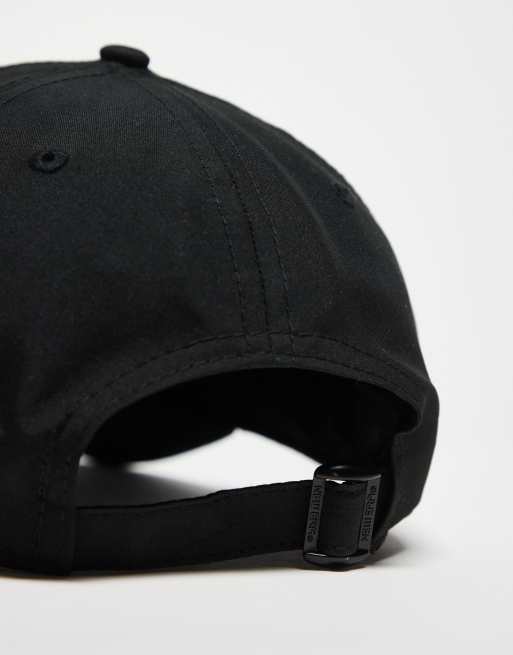 New Era NY Yankees 9forty mini logo detail cap in black, 2 of 3