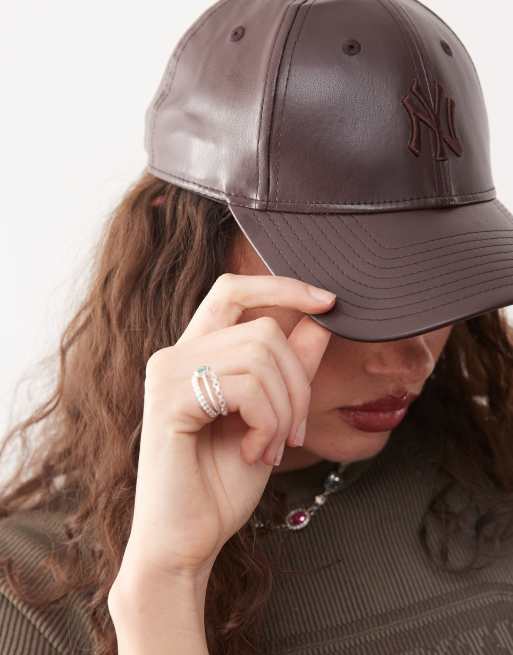 New Era - NY Yankees - 9forty - Pet van PU in donkerbruin, 2 van 3