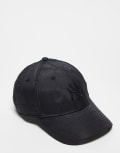 [New Era] New Era NY Yankees 9Forty quilted cap in black No Size Black