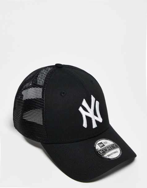 New Era NY Yankees 9forty trucker cap in black - view 1