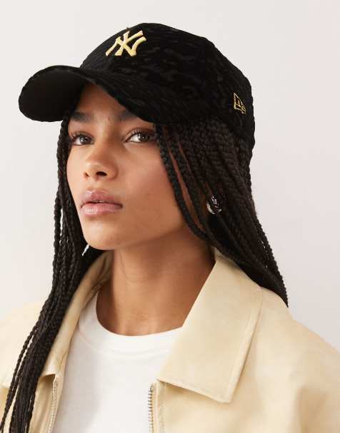 New Era NY Yankees 9Forty velour leopard print cap in black - view 1