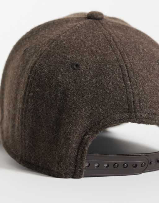 New Era NY Yankees 9forty winter fabric cap in brown, 2 of 3