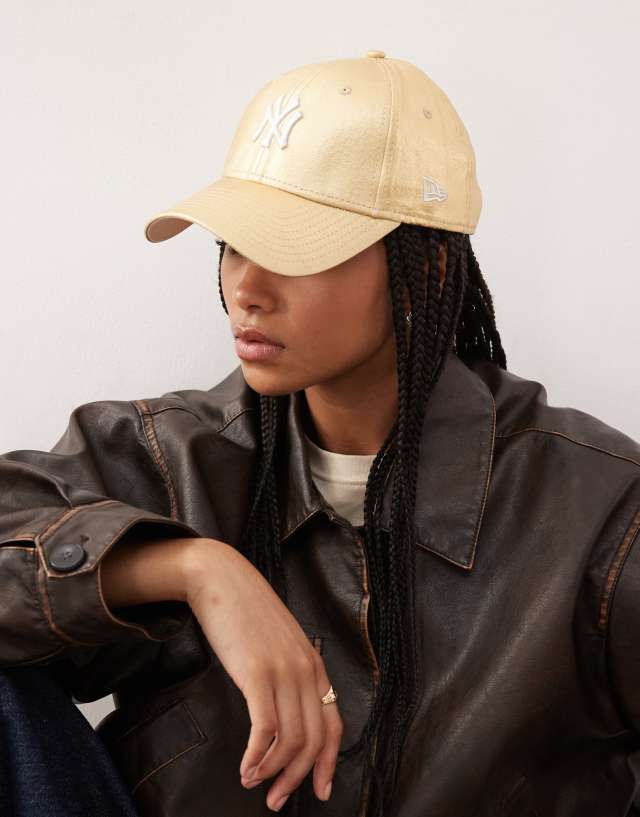 New Era NY Yankees 9forty womens metallic cap in gold | ASOS