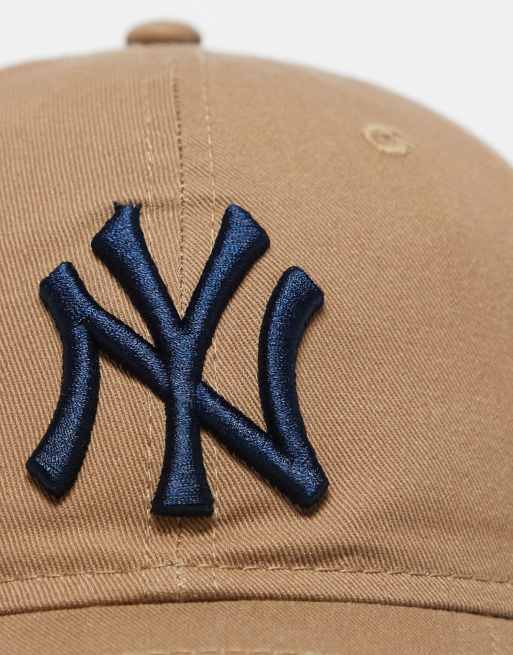 New Era NY Yankees 9twenty cap in beige, 2 of 4
