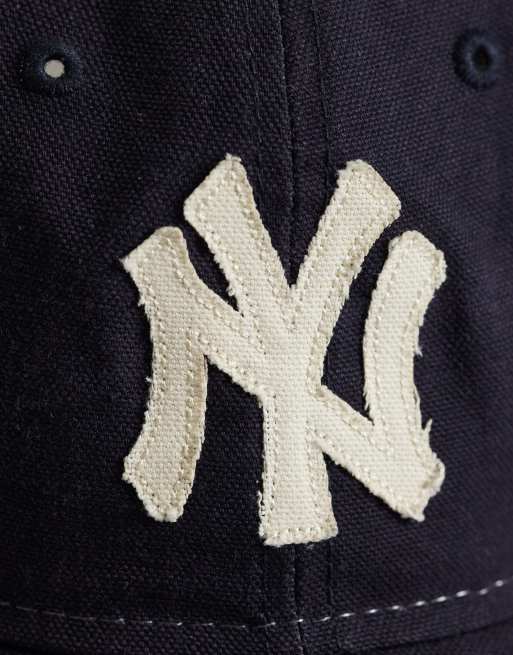 New Era NY Yankees 9twenty distressed trucker cap in navy, 3 of 3